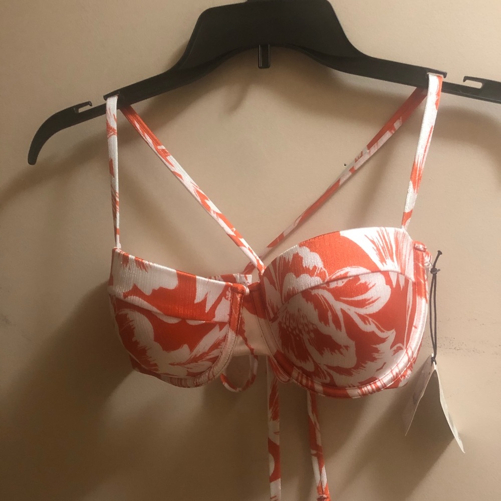 Shade &Shore “vaca” bikini top. NWT
